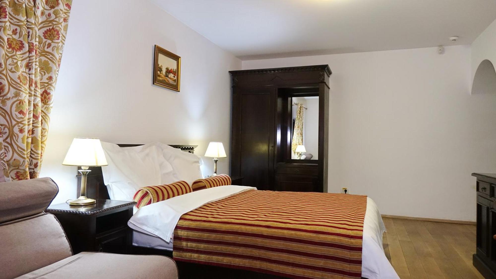 Vila Leonida - Resort Leonida Buşteni Екстериор снимка