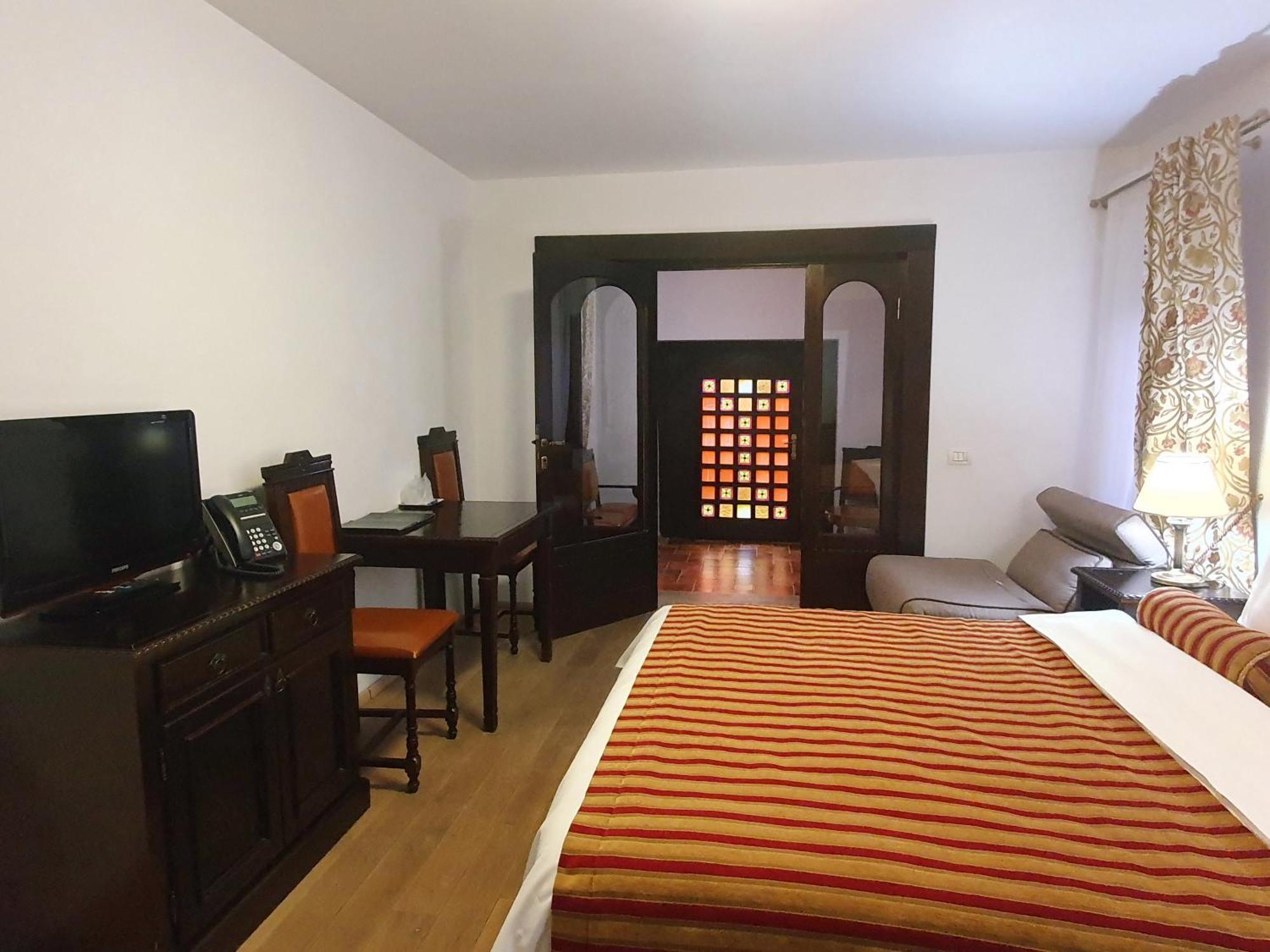 Vila Leonida - Resort Leonida Buşteni Екстериор снимка