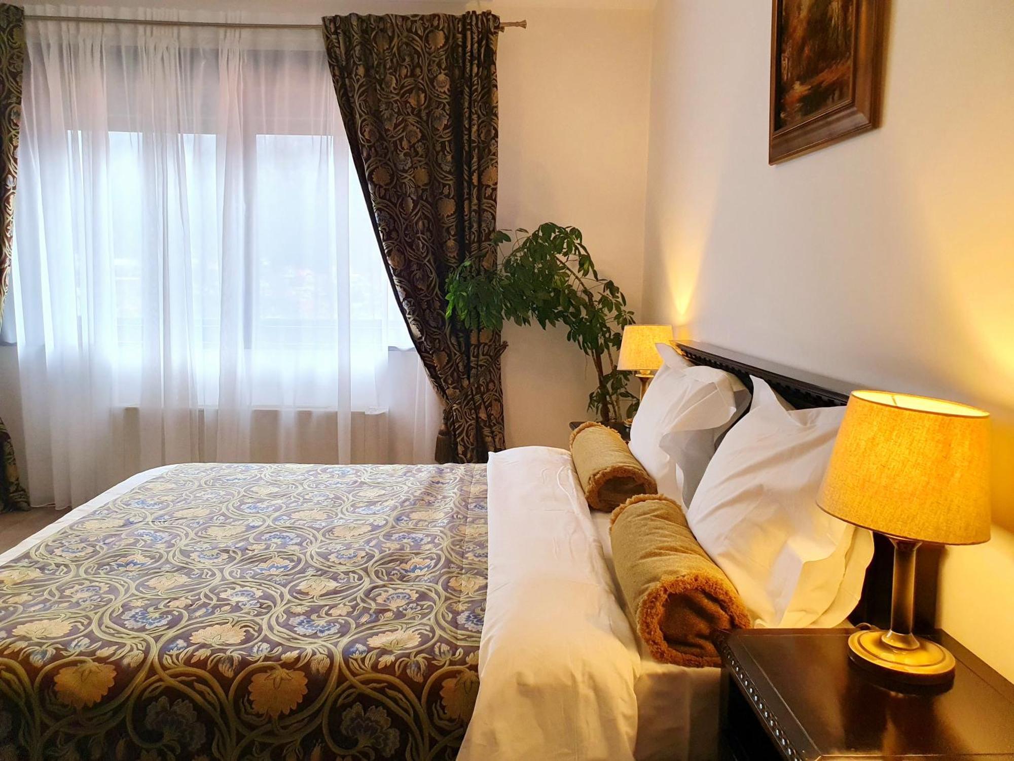 Vila Leonida - Resort Leonida Buşteni Екстериор снимка