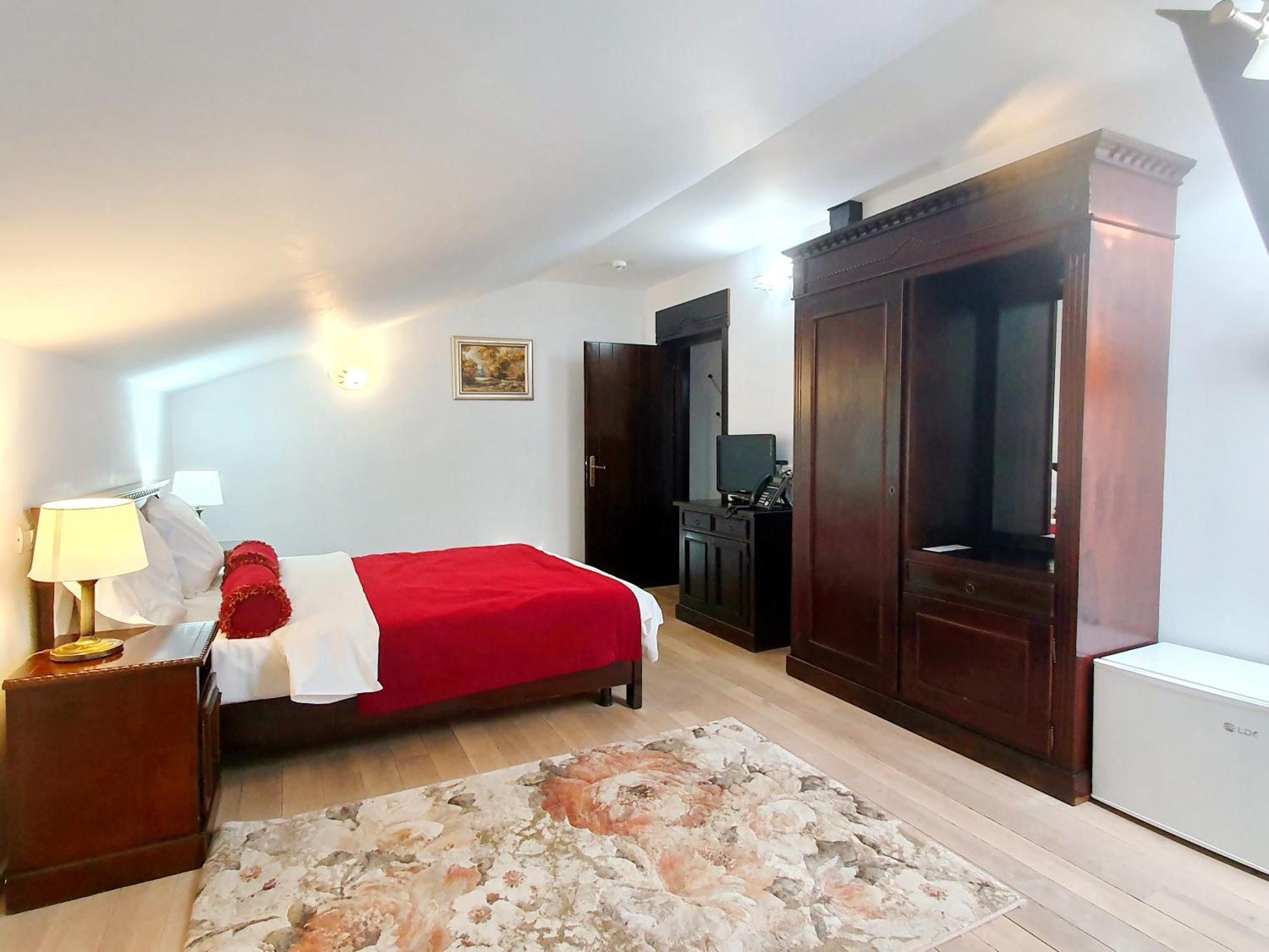 Vila Leonida - Resort Leonida Buşteni Екстериор снимка